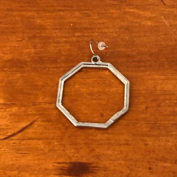 Marlyn Schiff Octagon Hoop Dangle Earrings Silver Tone Minimalist Geometric NIP - Picture 4 of 7